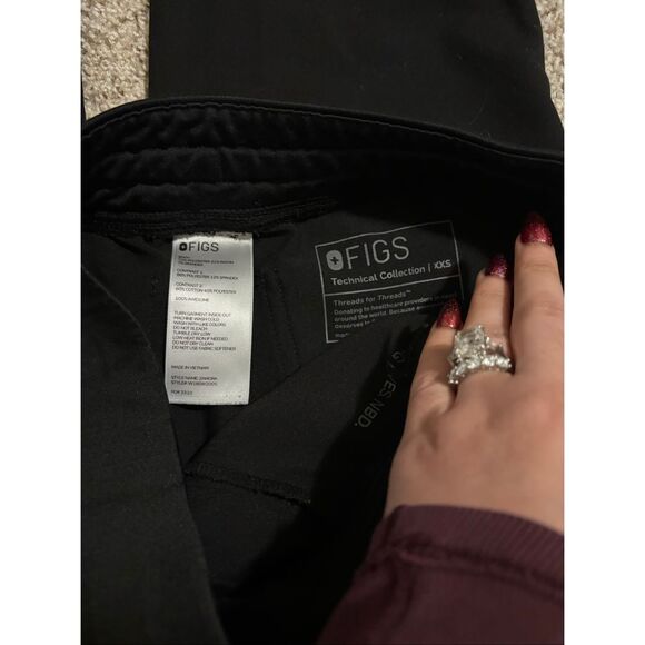 Figs Black Scrub Set - Picture 8 of 8